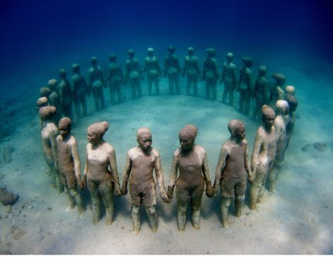 underwater_statues_cancun.jpg